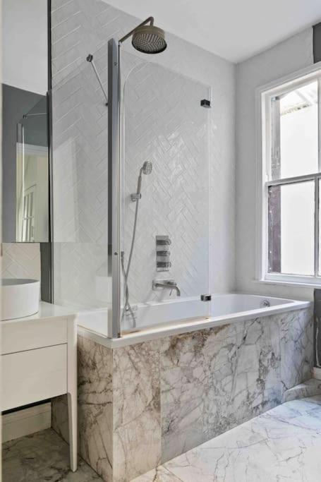 Modern 3 Bed Apartment In Tottenham Londres Exterior foto