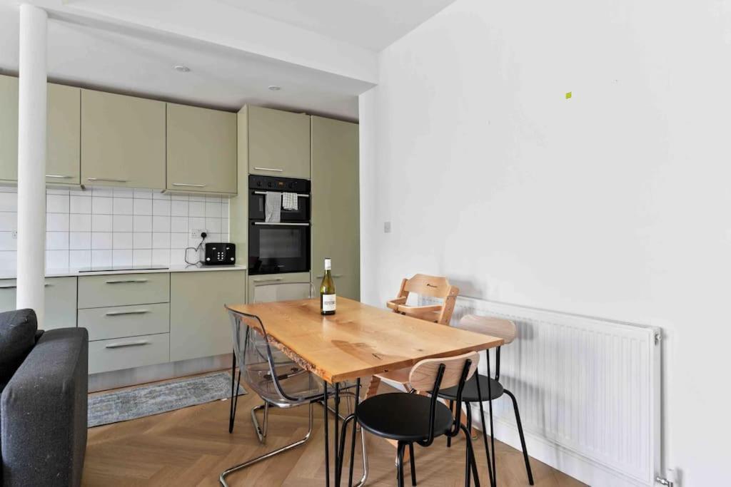 Modern 3 Bed Apartment In Tottenham Londres Exterior foto